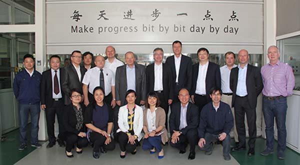 德国戴姆勒公司访问江阴不朽情缘集团